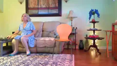 Alicia deHart  Help me reach 1000 Followers. Its FREE online show from November 16, 7:19 pm