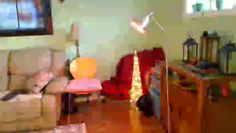 Alicia deHart  Help me reach 1000 Followers. Its FREE online show from March 5, 10:17 pm