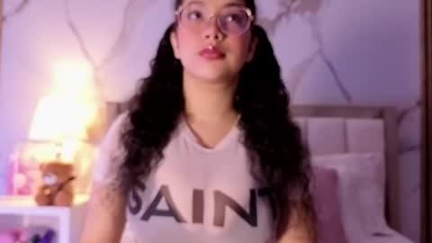 Snapshot of alicialevy chatting on January 7, 11:34 am LUNA online show from January 7, 11:34 am