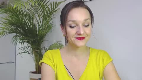 Snapshot of alicialux chatting on December 11, 3:58 pm Alicia online show from December 11, 3:58 pm