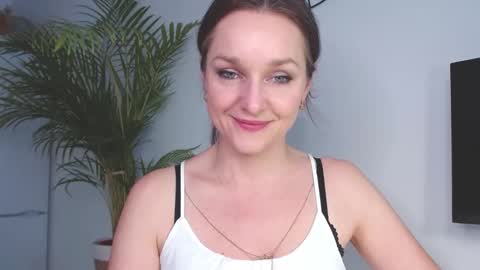 Snapshot of alicialux chatting on January 23, 11:26 am Alicia online show from January 23, 11:26 am