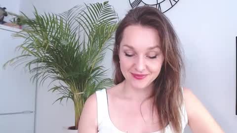 Snapshot of alicialux chatting on February 3, 11:09 am Alicia online show from February 3, 11:09 am