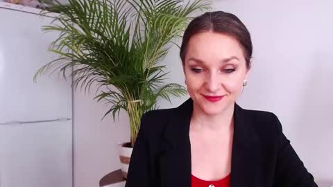 Snapshot of alicialux chatting on March 5, 11:06 am Alicia online show from March 5, 11:06 am