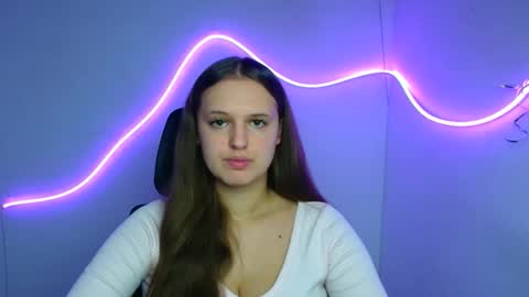 Alicie online show from September 27, 11:15 am