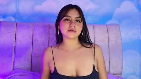 Snapshot of aliclark chatting on February 19, 7:10 pm Aliclark online show from February 19, 7:10 pm