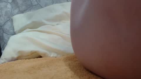 alidaalida2 online show from January 7, 2:19 pm