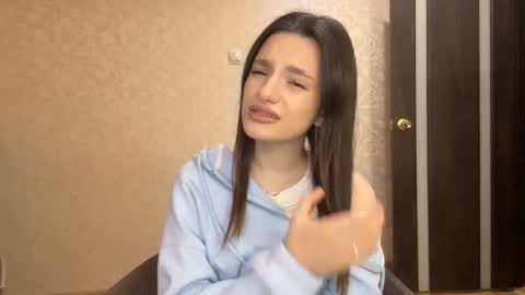 Snapshot of alidagenthner chatting on February 23, 2:36 pm Niki online show from February 23, 2:36 pm