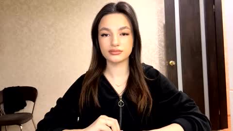 Snapshot of alidagenthner chatting on February 28, 4:08 pm Niki online show from February 28, 4:08 pm