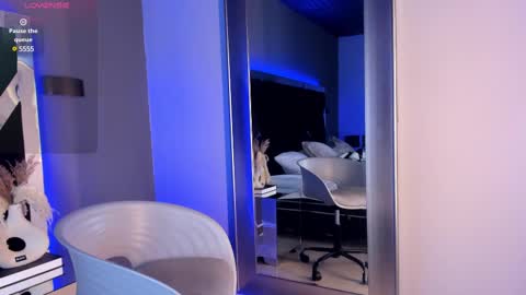 Snapshot of alidiaz__ chatting on February 25, 2:03 am Ali Diaz online show from February 25, 2:03 am