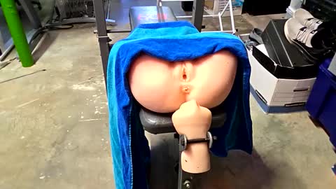 Doll Destroyer online show from April 21, 1:50 pm