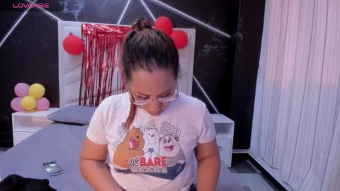 aliice_santos online show from February 16, 12:34 pm