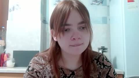 Snapshot of aliiice_stone chatting on October 10, 1:43 pm Alice online show from October 10, 1:43 pm