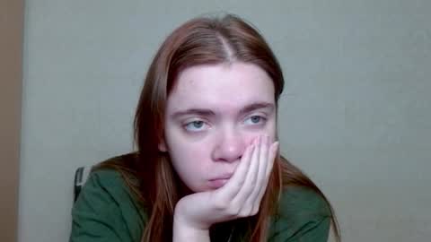 Snapshot of aliiice_stone chatting on November 8, 1:39 am Alice online show from November 8, 1:39 am