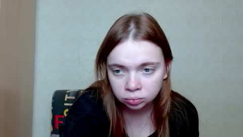 Snapshot of aliiice_stone chatting on November 29, 9:18 pm Alice online show from November 29, 9:18 pm