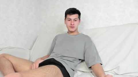 Snapshot of alikuskya chatting on January 8, 2:35 am Dan online show from January 8, 2:35 am