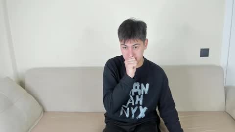 Snapshot of alikuskya chatting on November 5, 12:54 am Dan online show from November 5, 12:54 am