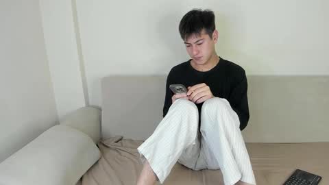 Snapshot of alikuskya chatting on November 18, 1:22 am Dan online show from November 18, 1:22 am