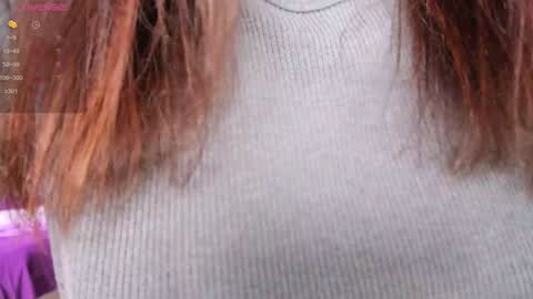 Snapshot of alina_39 chatting on January 21, 12:29 pm alina_39 online show from January 21, 12:29 pm