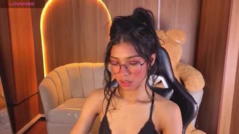alina_b_ online show from February 13, 1:40 pm