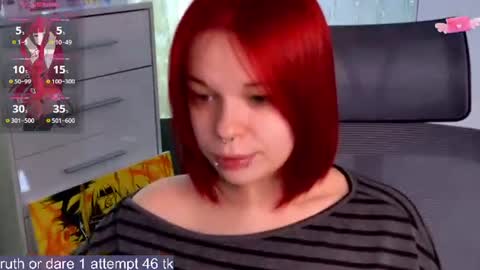 Snapshot of alinabae chatting on June 27, 7:02 am Alina and Ben online show from June 27, 7:02 am