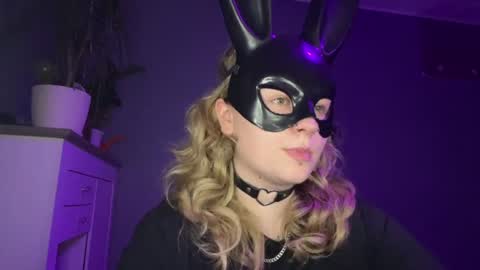 Snapshot of alinahotgirl chatting on June 11, 9:46 pm Alina online show from June 11, 9:46 pm