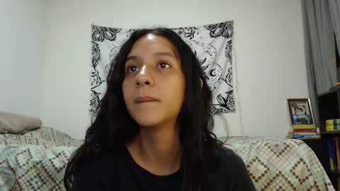 Snapshot of alinawoolf_ chatting on February 2, 3:43 am Ali online show from February 2, 3:43 am