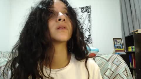 Snapshot of alinawoolf_ chatting on February 9, 4:14 am Ali online show from February 9, 4:14 am