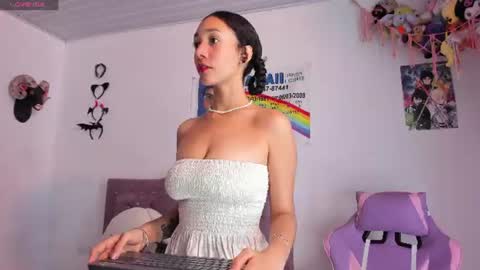 ALINE online show from August 9, 12:23 am