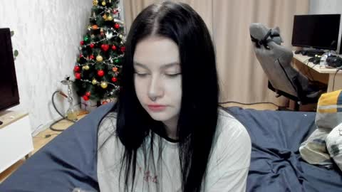 Aline Greeeen online show from December 12, 2:48 am