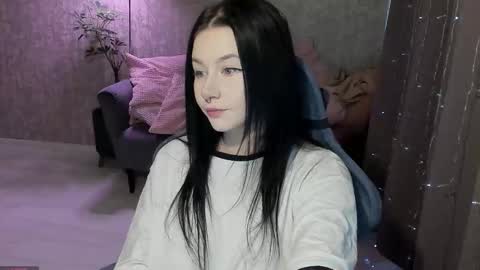 Aline Greeeen online show from October 18, 4:15 am