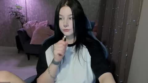 Aline Greeeen online show from October 31, 4:13 am