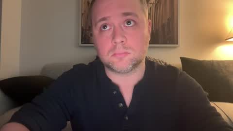 Snapshot of alinick0125 chatting on March 2, 10:27 pm Nick online show from March 2, 10:27 pm