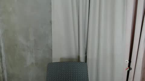 Snapshot of alisa_kiss_ chatting on December 17, 10:44 am Shanti xhey online show from December 17, 10:44 am