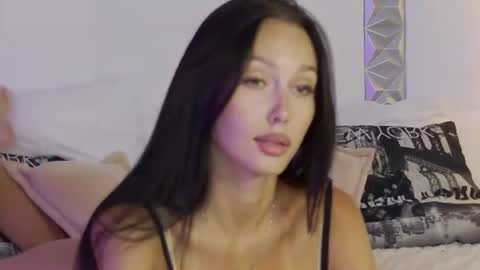 Snapshot of alisa_tiny chatting on July 14, 4:06 am Stefa online show from July 14, 4:06 am