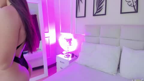 Snapshot of alisa_walker chatting on February 2, 4:00 pm online show from February 2, 4:00 pm