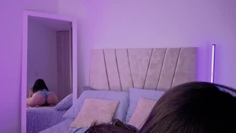     online show from April 16, 9:39 pm