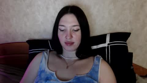 alisaadoll online show from January 13, 1:27 pm