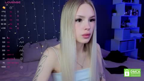 Alisha online show from November 17, 1:17 pm