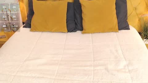 Luna online show from April 2, 5:43 pm