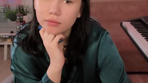 Snapshot of alisia_mars chatting on January 27, 8:51 am Alisia online show from January 27, 8:51 am