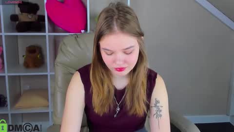 Snapshot of alisia_martin chatting on February 27, 1:16 am Alisia online show from February 27, 1:16 am