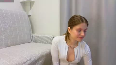 Alisia online show from July 2, 5:08 pm