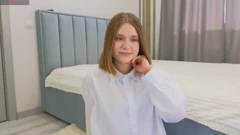Alisia online show from July 28, 2:35 pm