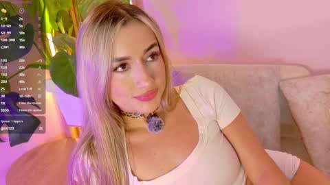 Alison online show from November 8, 8:18 pm