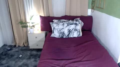 hotty online show from February 9, 8:54 am