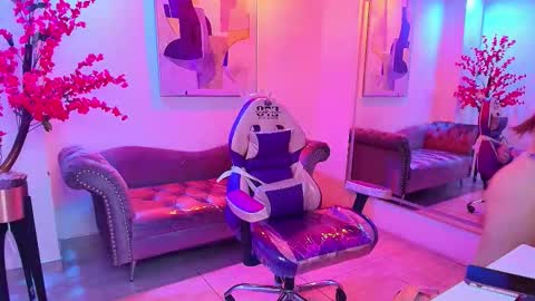 Alissa  online show from January 8, 7:27 pm