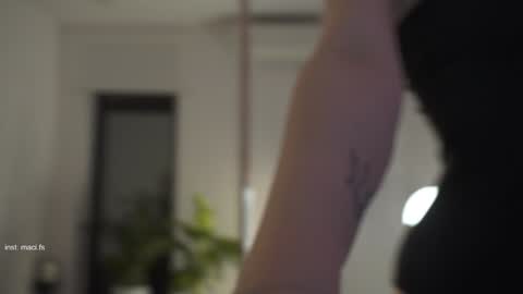 Alissa online show from January 31, 7:51 pm