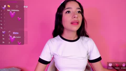 Snapshot of alissarose_ chatting on January 14, 11:05 pm Mara Isabel online show from January 14, 11:05 pm