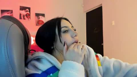 alisson__cortez online show from February 8, 1:03 pm