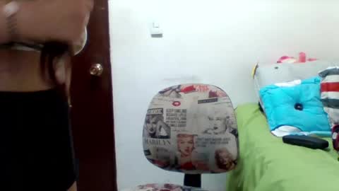 Snapshot of alisson_brand chatting on February 21, 6:48 pm alisson brand online show from February 21, 6:48 pm